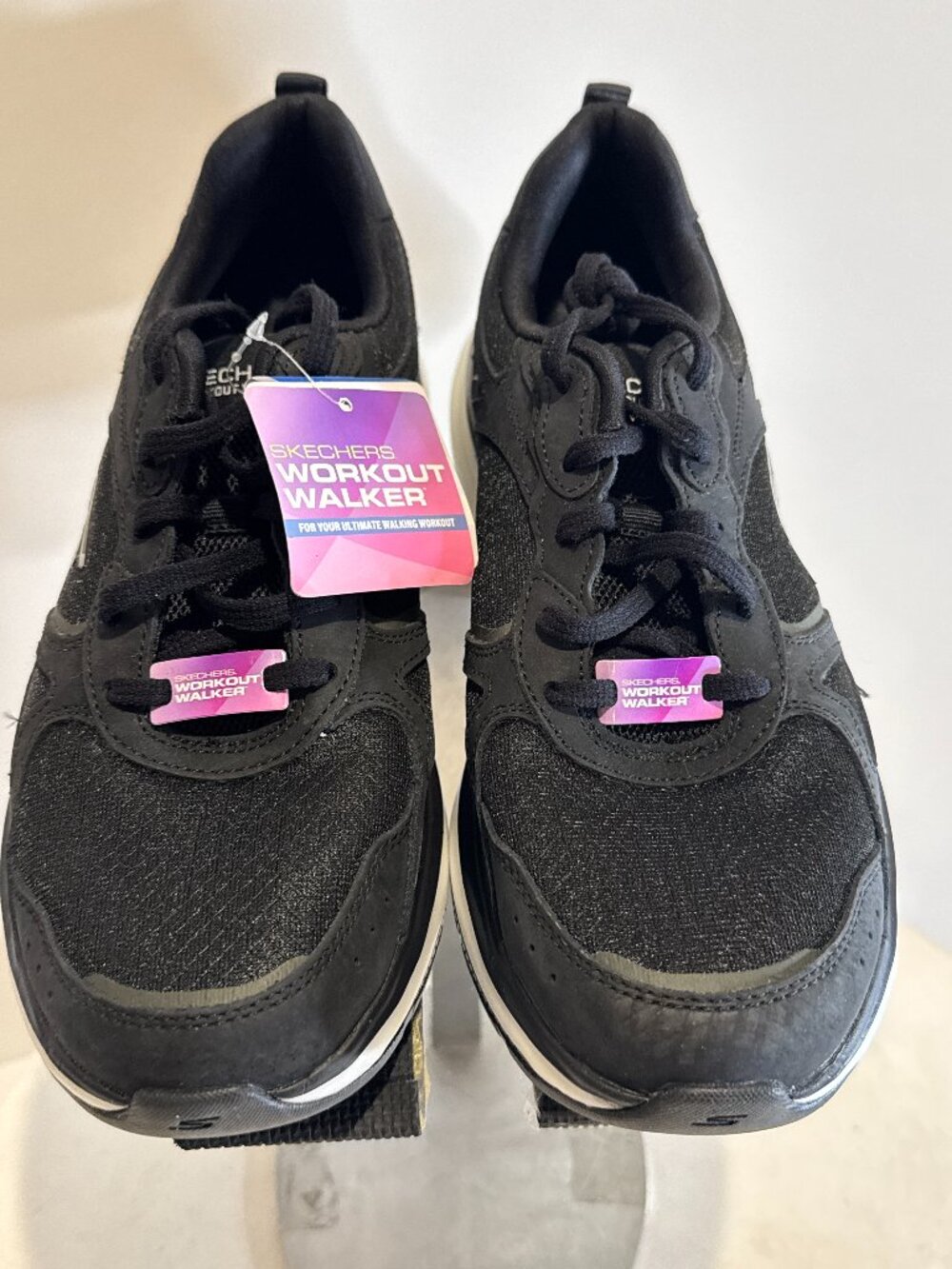 Sketchers Leather 124929 Women's Sneakers size 9
